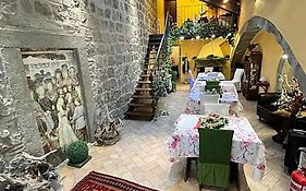 B&B Medieval House